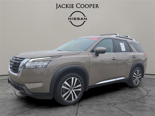 2024 Nissan Pathfinder Platinum
