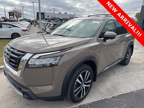 2024 Nissan Pathfinder Platinum