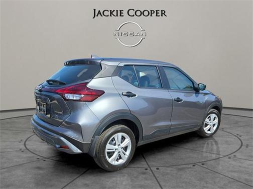 2025 Nissan Kicks S