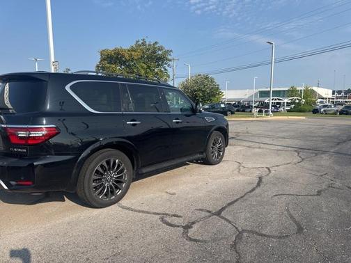 2023 Nissan Armada Platinum 4WD