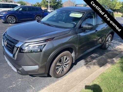 2025 Nissan Pathfinder SL 4WD