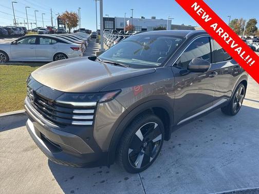 2025 Nissan Kicks SR