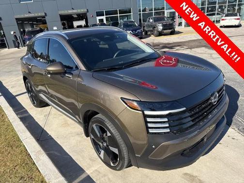 2025 Nissan Kicks SR