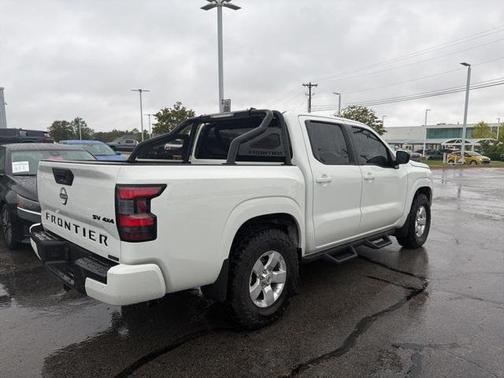 2023 Nissan Frontier SV