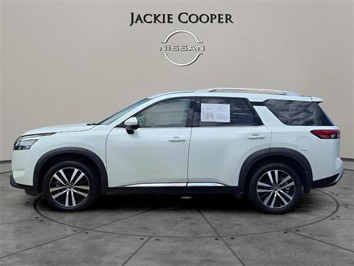 2023 Nissan Pathfinder Platinum 4WD