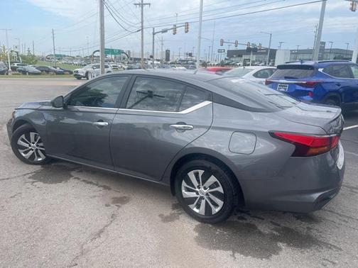 2025 Nissan Altima S FWD