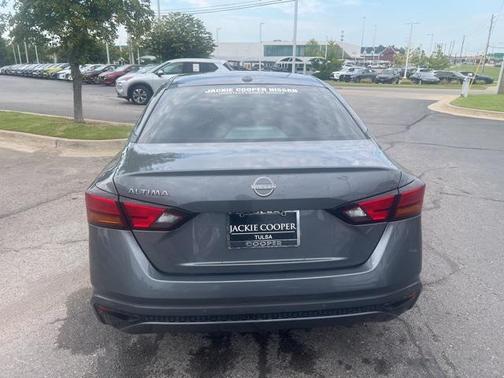 2025 Nissan Altima S FWD