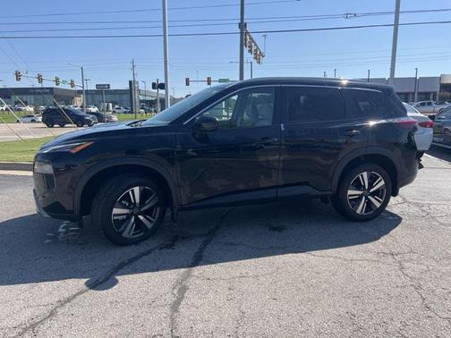 2024 Nissan Rogue SL