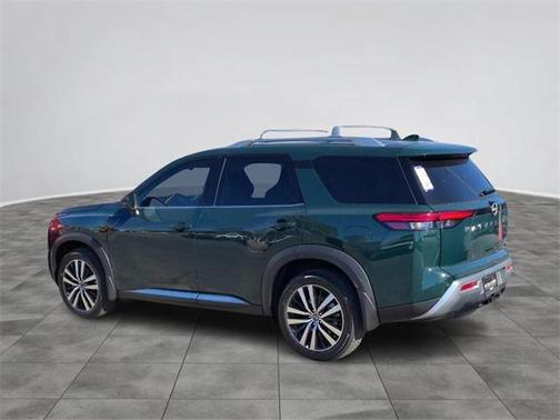 2025 Nissan Pathfinder Platinum 4WD