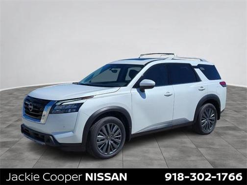 2025 Nissan Pathfinder SL FWD