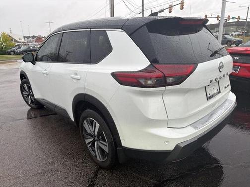 2025 Nissan Rogue SL