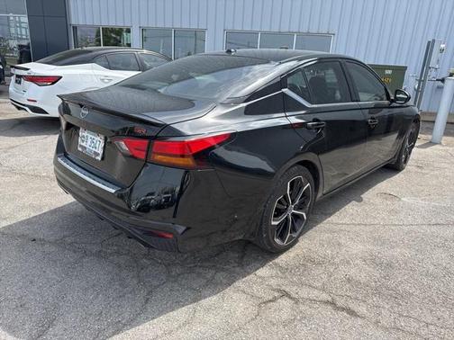2023 Nissan Altima SR FWD