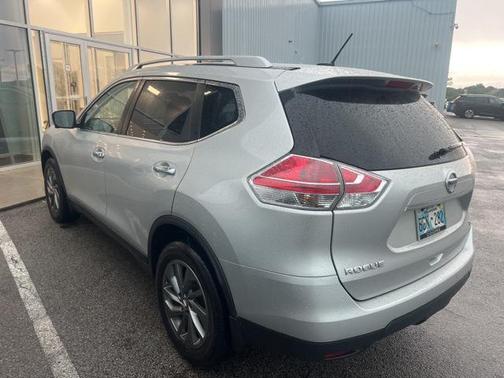 2016 Nissan Rogue SL