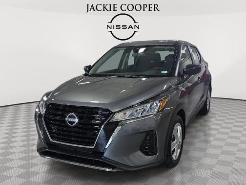 Gun Metallic 2025 Nissan Kicks Play S