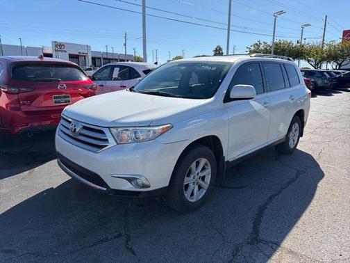 2012 Toyota Highlander SE