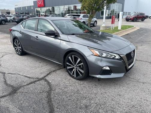 2020 Nissan Altima SR FWD
