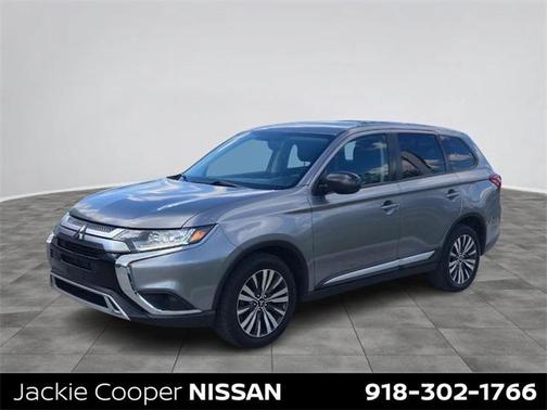 2020 Mitsubishi Outlander ES