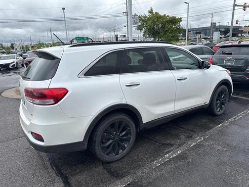 2019 Kia Sorento S