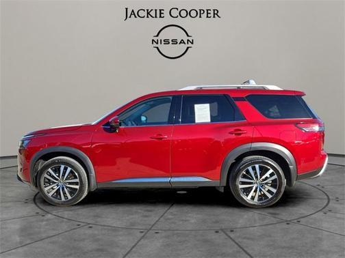 2024 Nissan Pathfinder Platinum