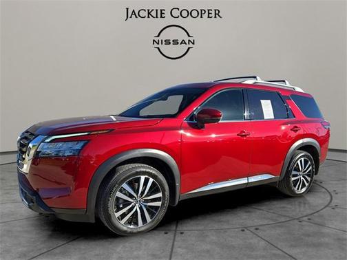 2024 Nissan Pathfinder Platinum
