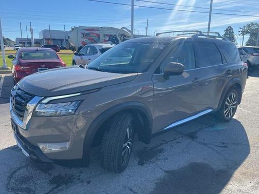 2024 Nissan Pathfinder Platinum 4WD