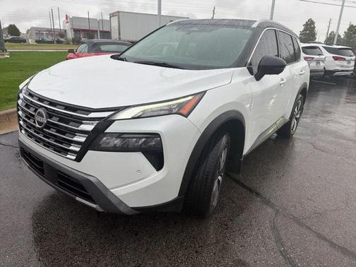 2025 Nissan Rogue SL