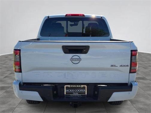 2025 Nissan Frontier SL