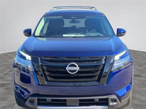 2025 Nissan Pathfinder Platinum 4WD