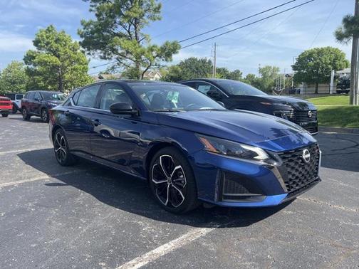 2024 Nissan Altima SR FWD