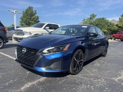2024 Nissan Altima SR FWD