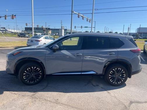 2024 Nissan Rogue Platinum