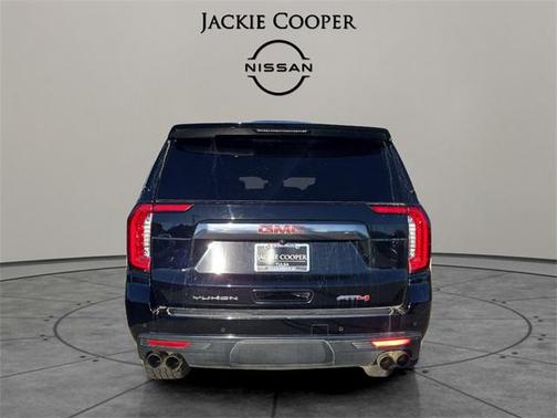 2023 GMC Yukon XL 4WD AT4