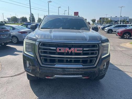 2023 GMC Yukon XL 4WD AT4