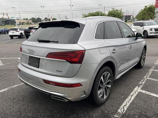 2022 Audi Q5 45 S line Premium Plus
