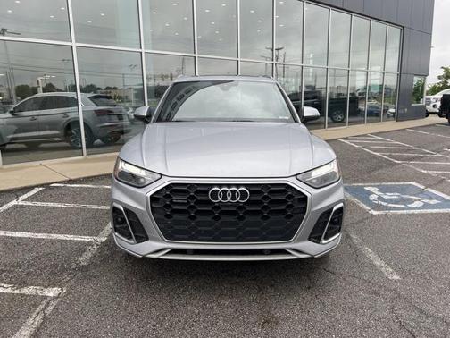 2022 Audi Q5 45 S line Premium Plus
