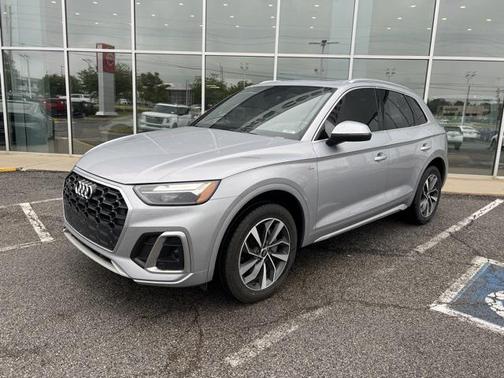 2022 Audi Q5 45 S line Premium Plus