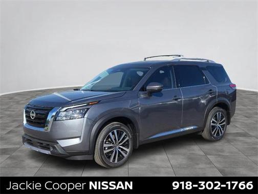 2025 Nissan Pathfinder Platinum FWD