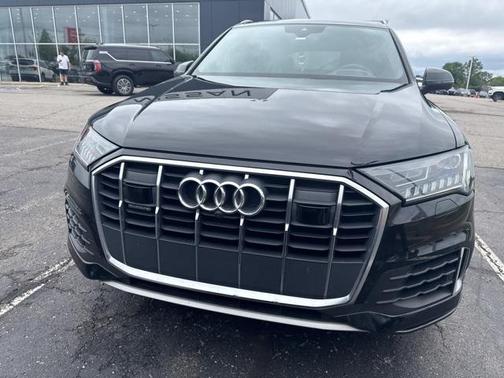 2022 Audi Q7 55 Prestige