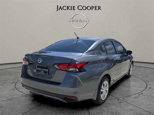 2021 Nissan Versa 1.6 S
