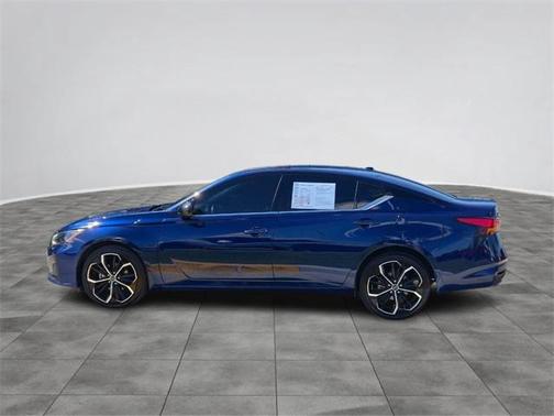 2023 Nissan Altima SR Intelligent AWD