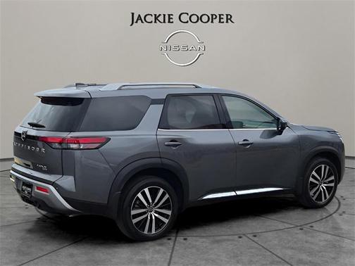 2024 Nissan Pathfinder Platinum 4WD