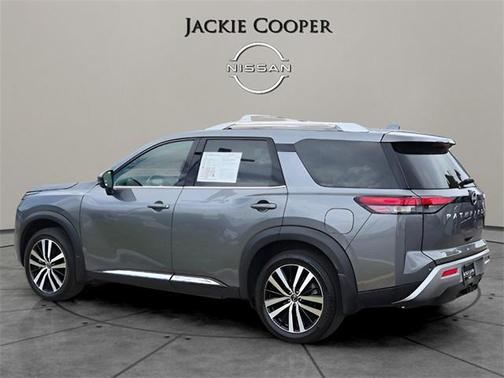 2024 Nissan Pathfinder Platinum 4WD