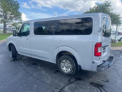 2015 Nissan NV Passenger NV3500 HD SL V8