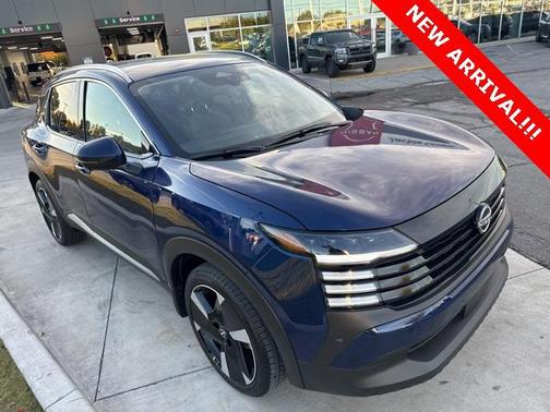 2025 Nissan Kicks SR