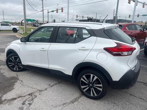 2020 Nissan Kicks SV