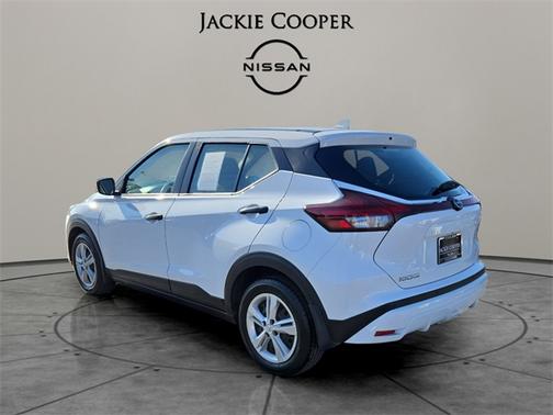 2024 Nissan Kicks S