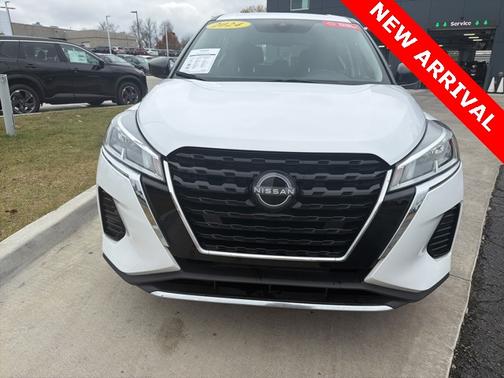 2024 Nissan Kicks S