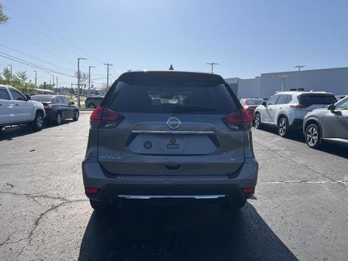 2017 Nissan Rogue SL