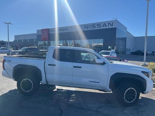 2024 Toyota Tacoma TRD Off-Road