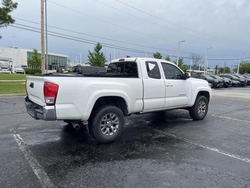 2016 Toyota Tacoma SR5